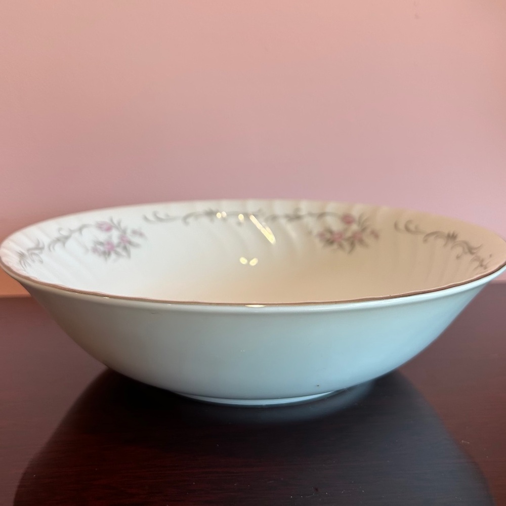 Gold Standard Porcelain Round Vegetable Bowl